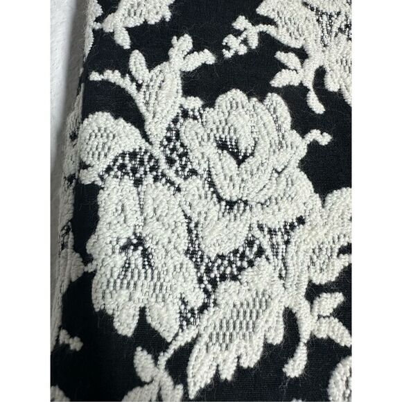 7 For All Mankind Bohemian Black & White Jacquard Pants Size 27 Lace Effect - Picture 3 of 16